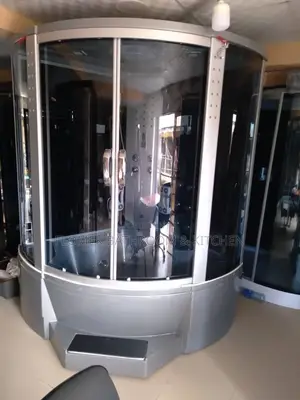 Jacuzzi and Steam Bath 150 by 150cm