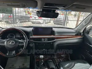 Lexus LX 570 AWD 2017 Gold