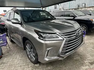 Lexus LX 570 AWD 2017 Gold