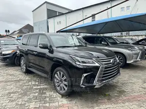 Lexus LX 570 AWD 2017 Black