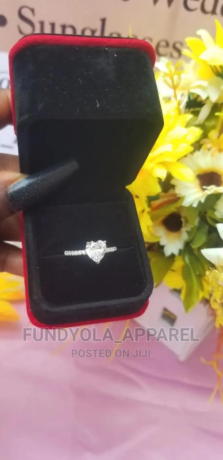 S925 Heart Shape Sterling Silver Engagement Ring