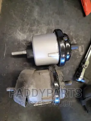 GMC Acadia Engine Mount 2009-2017