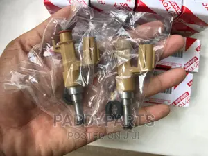 Toyota Tundra/Sequoia Fuel Injector Noozle V8