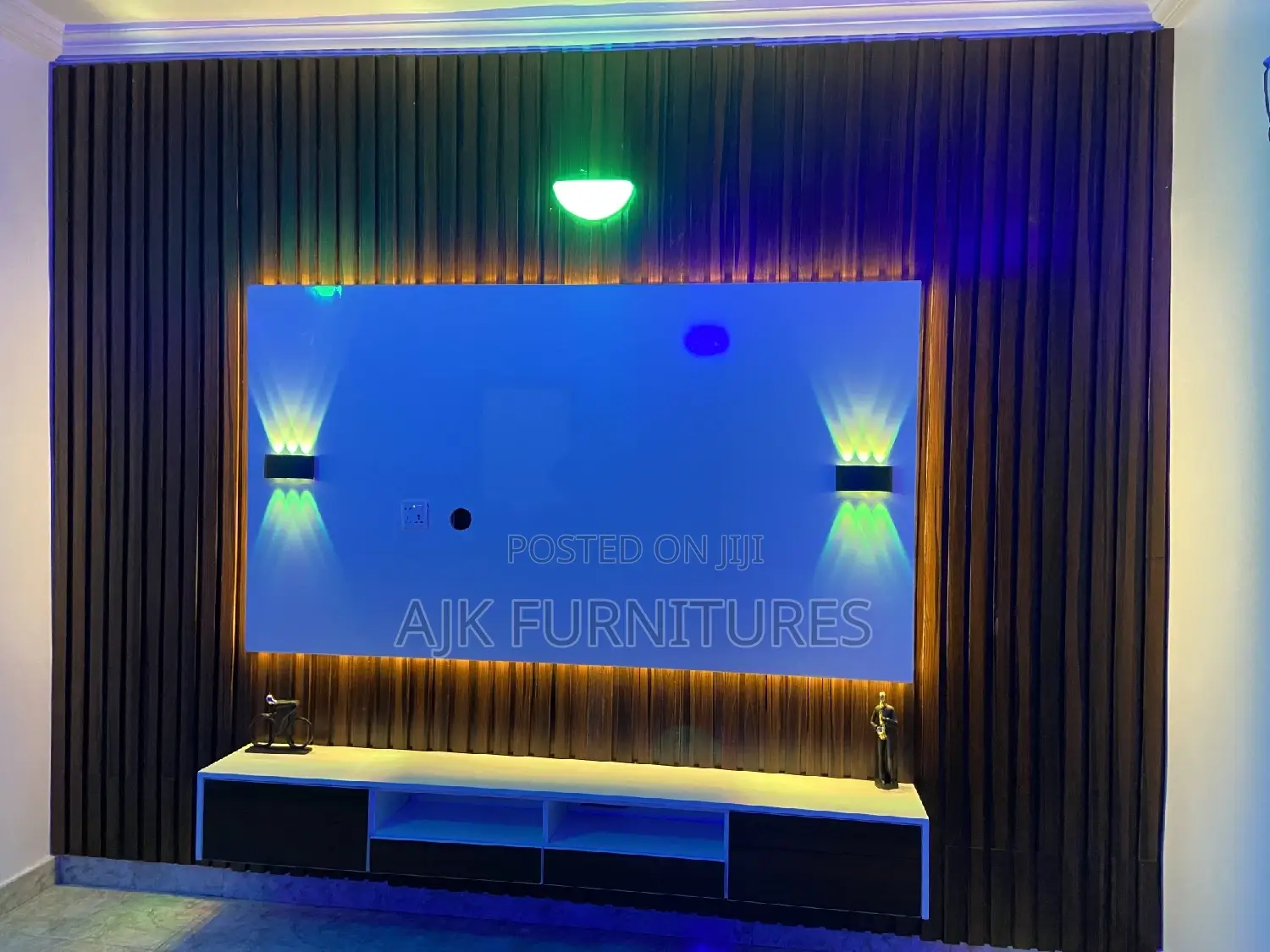 Exquisite Television Unit