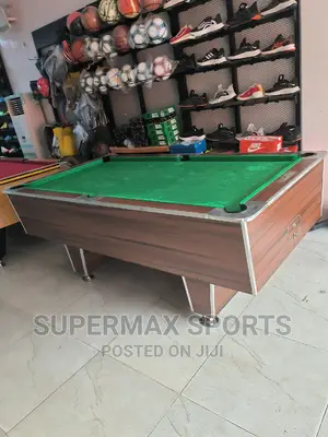 Brown and Green Lowcost Snooker Board