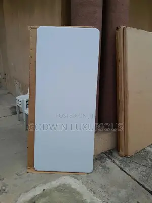 Long 6 Feet Table