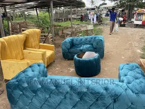 A Standard 7 Seater Sofa With Center Table