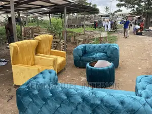A Standard 7 Seater Sofa With Center Table