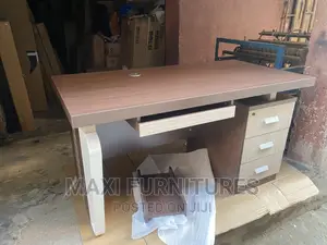 1.4 Yf Office Table