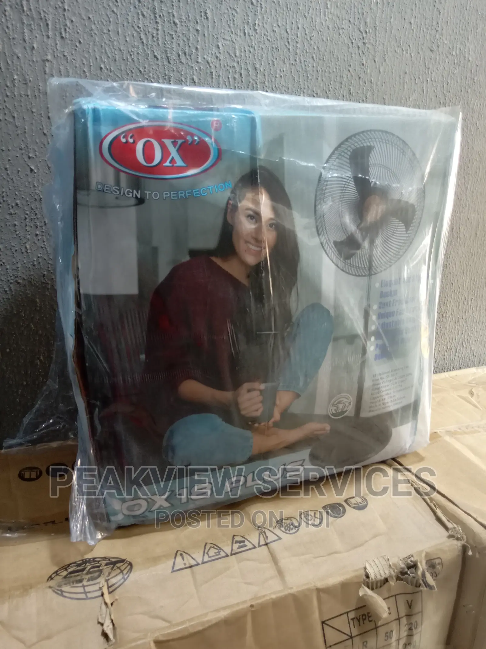 Unique 18''inches OX PLUS Non Rechargable Standing Fan