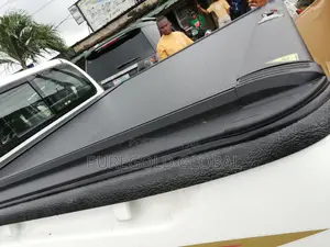 Complete Hilux Bucket Cover