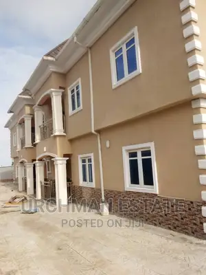 Furnished 3bdrm Apartment in Newsite Off Navy, Satellite Town for rent