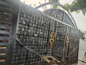 Photo - Luxury Standard Rolling Gate for Sale.