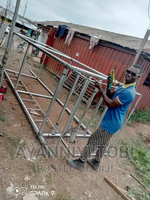 Standing Tank