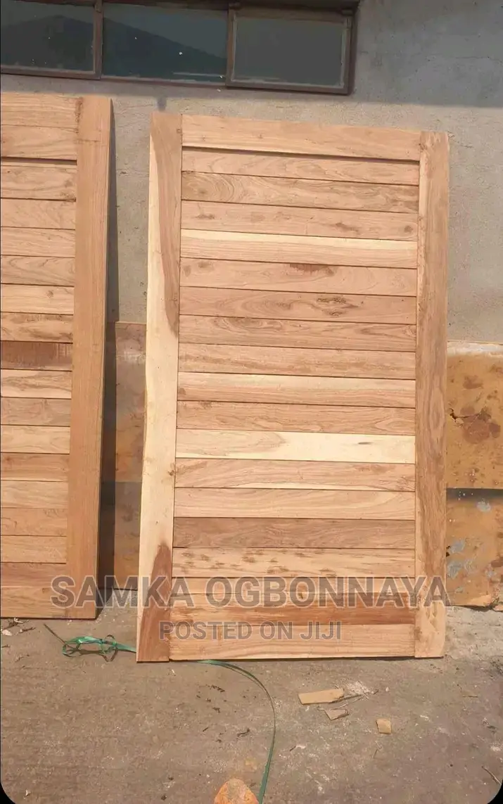 Saco Doors
