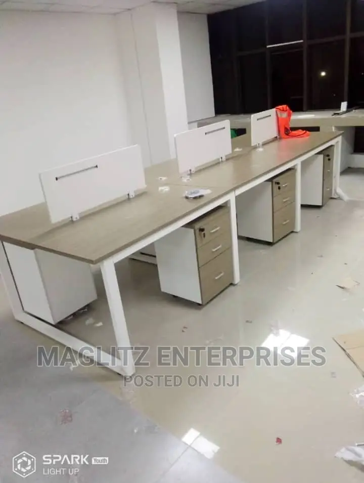 Executive Locally Produce Work Station