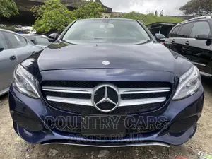 Mercedes-Benz C300 2015 Blue