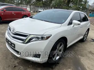 Photo - Toyota Venza 2014 White