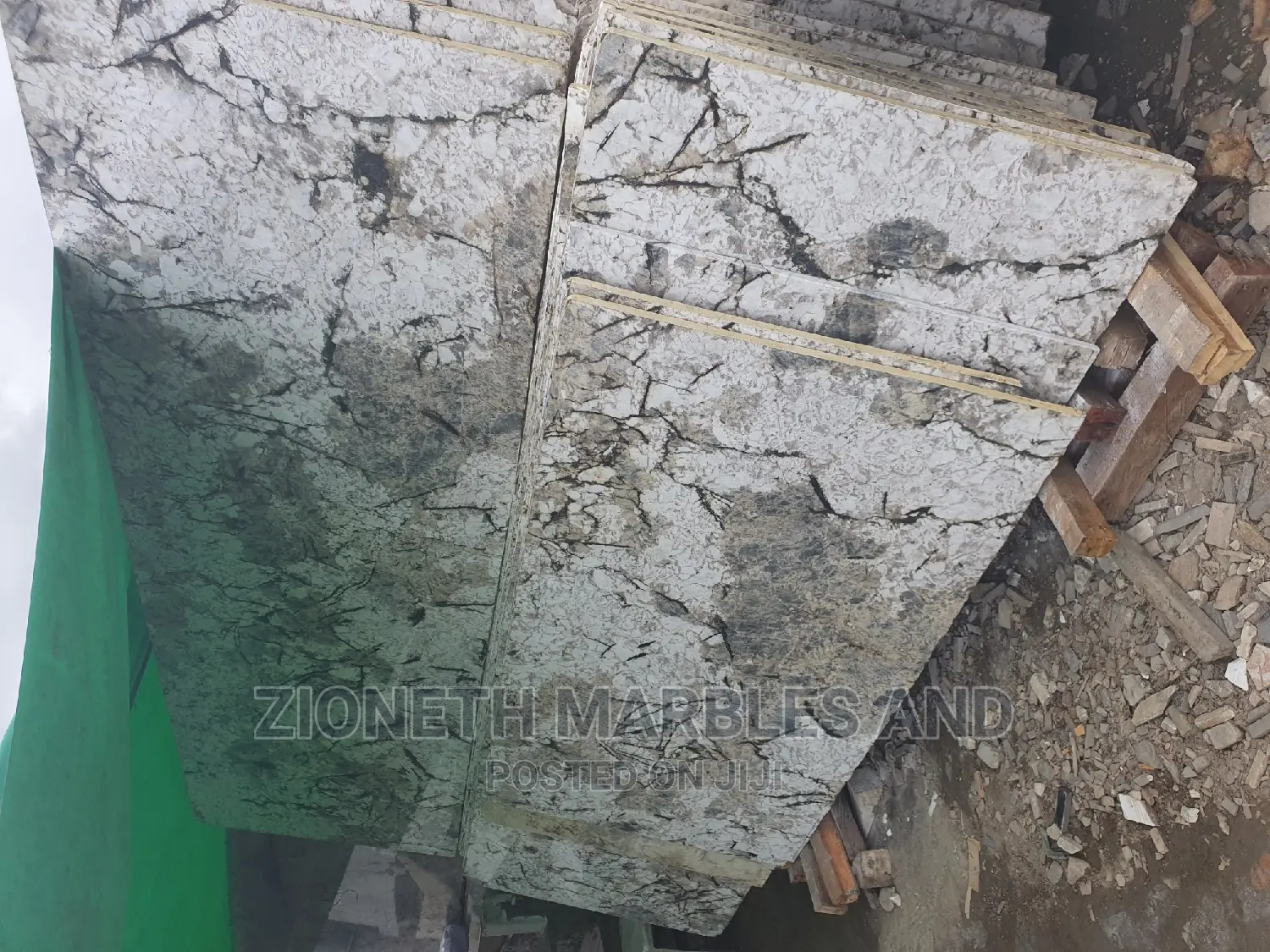 Italian White Blanco Granite Slab