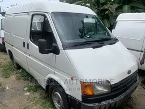 Ford Transit 2000 White