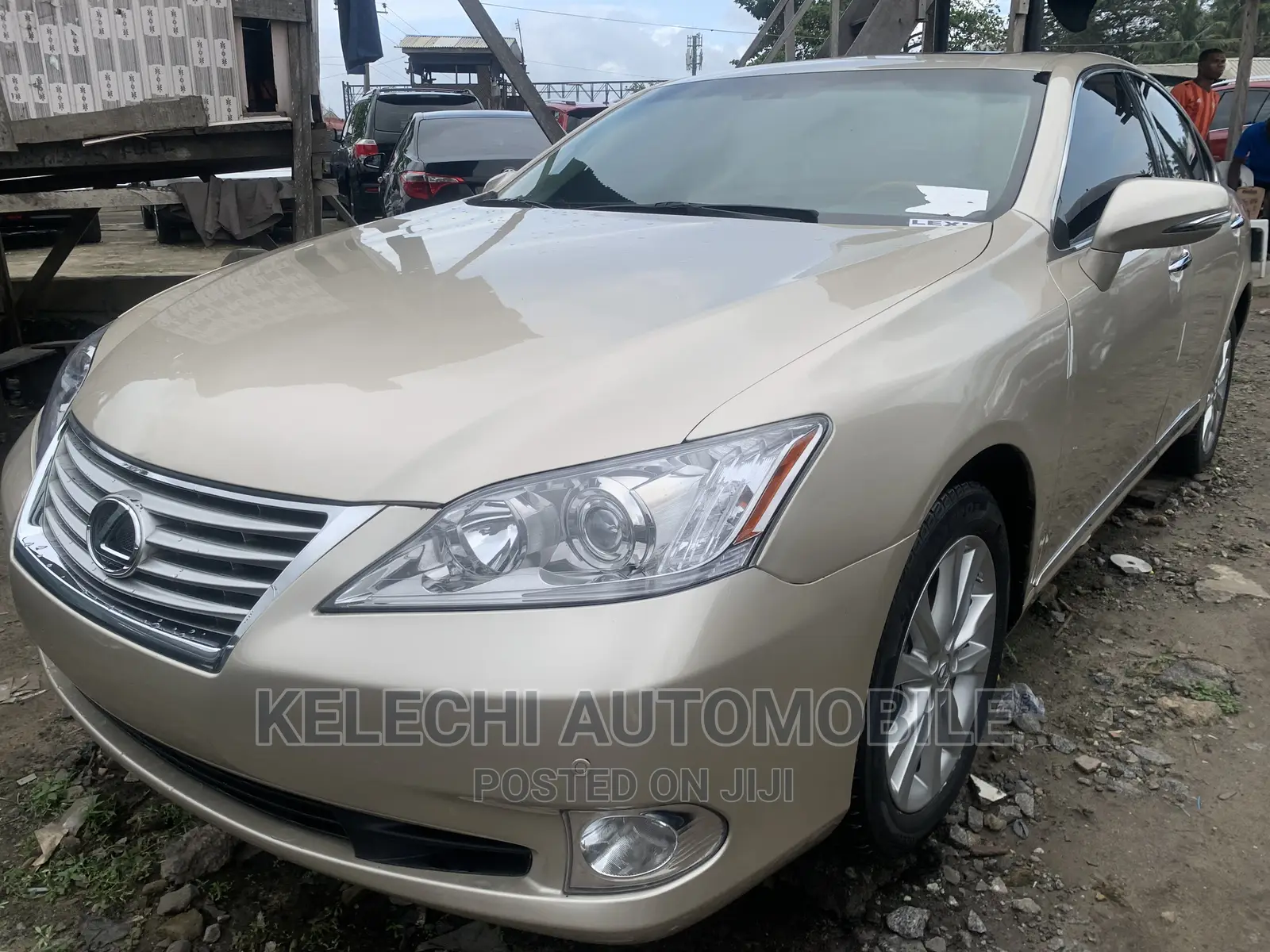 Lexus ES 350 2010 Gold