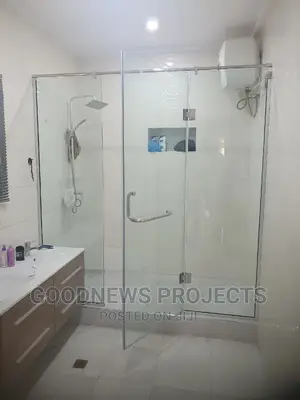 Hinge Shower Glass Bath