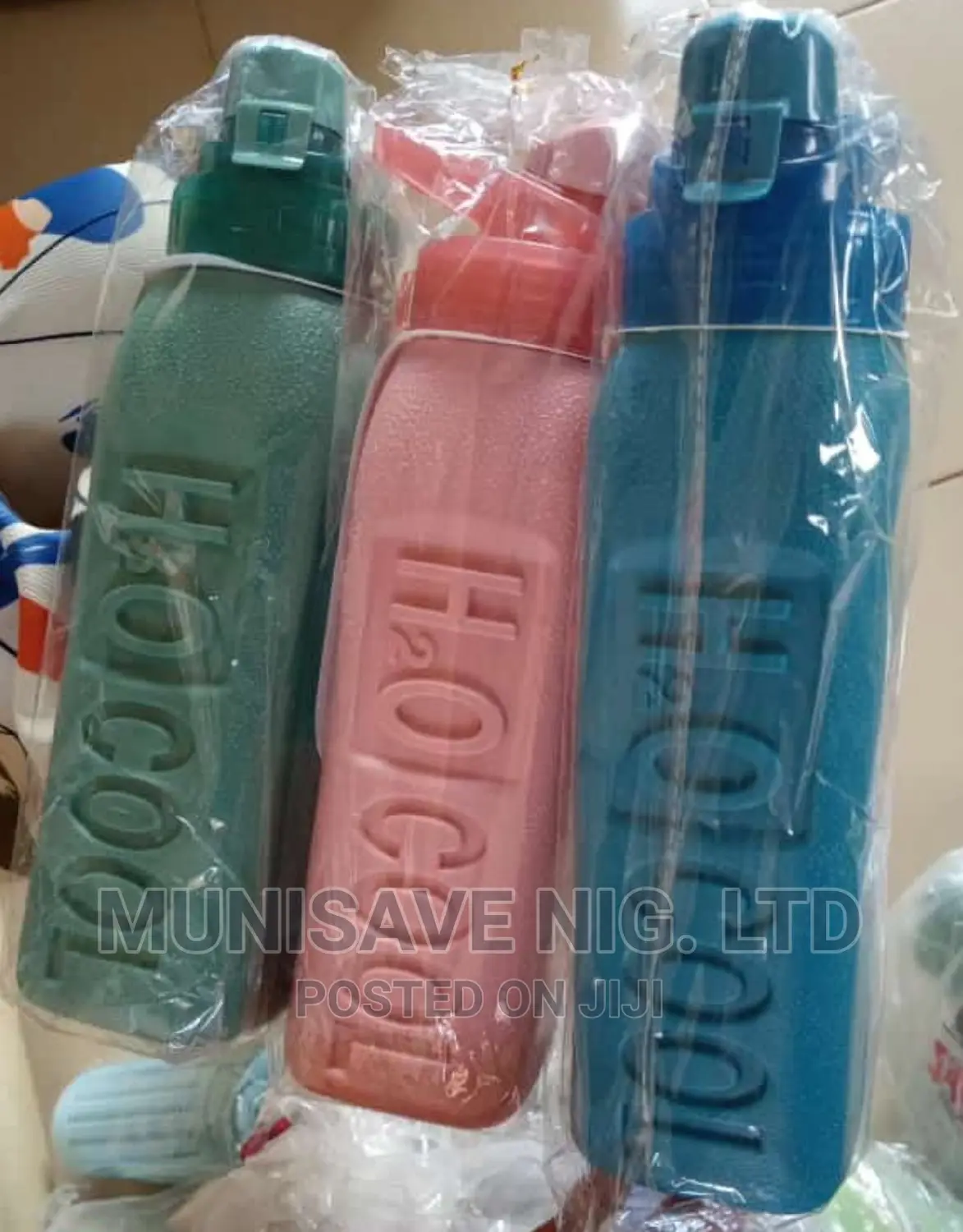 H2O Cool Plastic Water Bottles in Lagos Island (Eko) Kitchenware