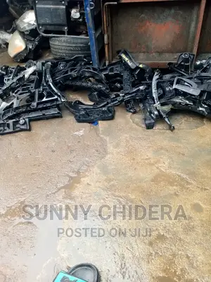 All Kinds of Mercedes Benz Bumper Hangers Available
