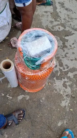 12.5kg Gas Cylinder for Home's/ Restaurants/ Hotels