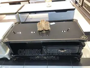 Classic Royal Center Table