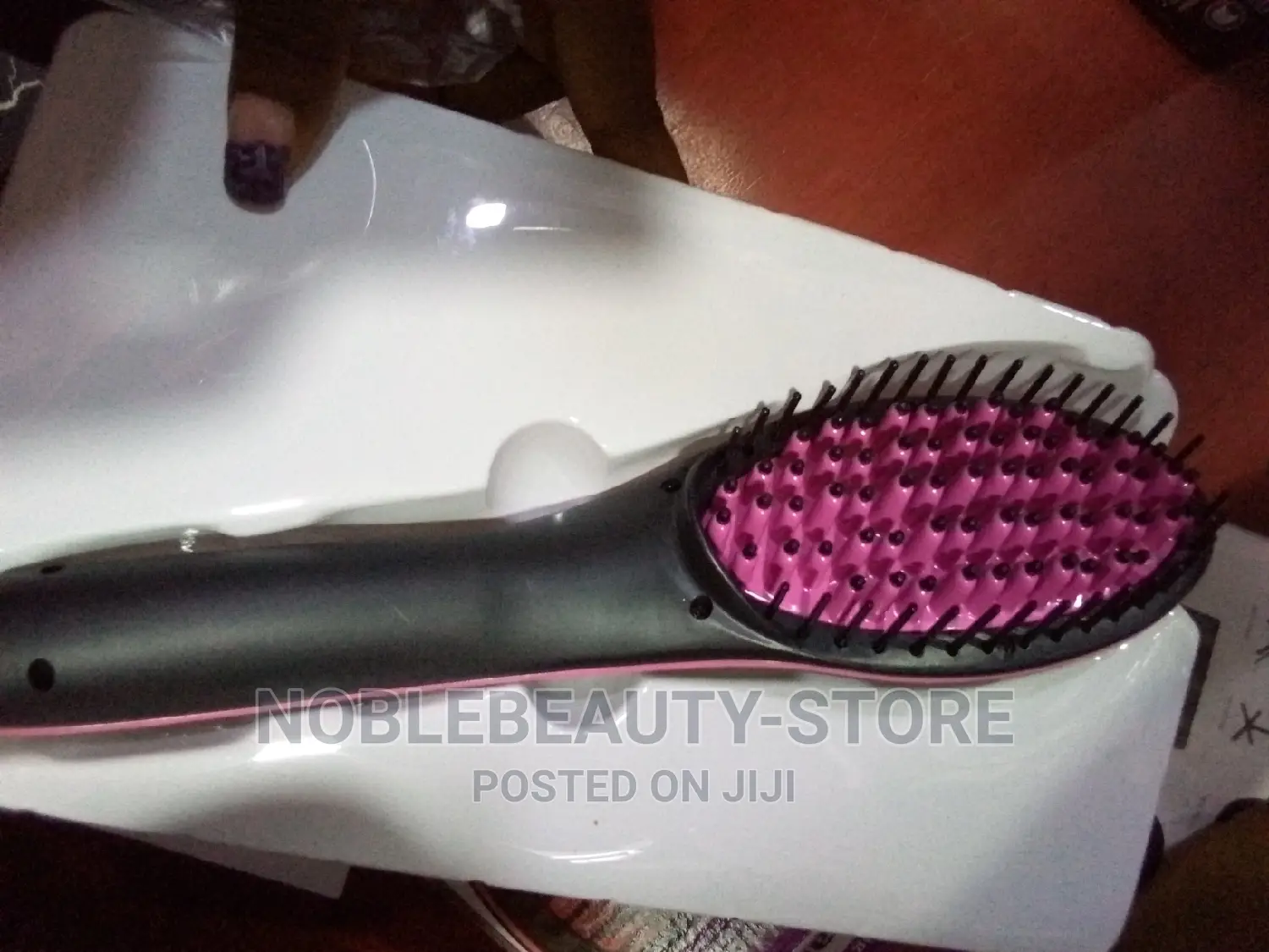 Simply Straight Hot Straightening Brush