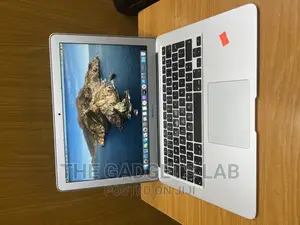 Laptop Apple MacBook Air 2017 8GB Intel Core i5 SSD 256GB