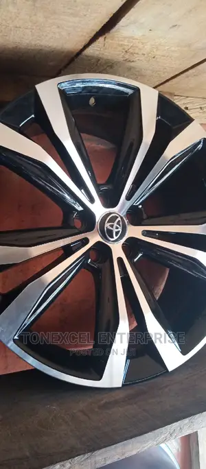 Brand New Latest Toyota Lexus Alloy Rim 20