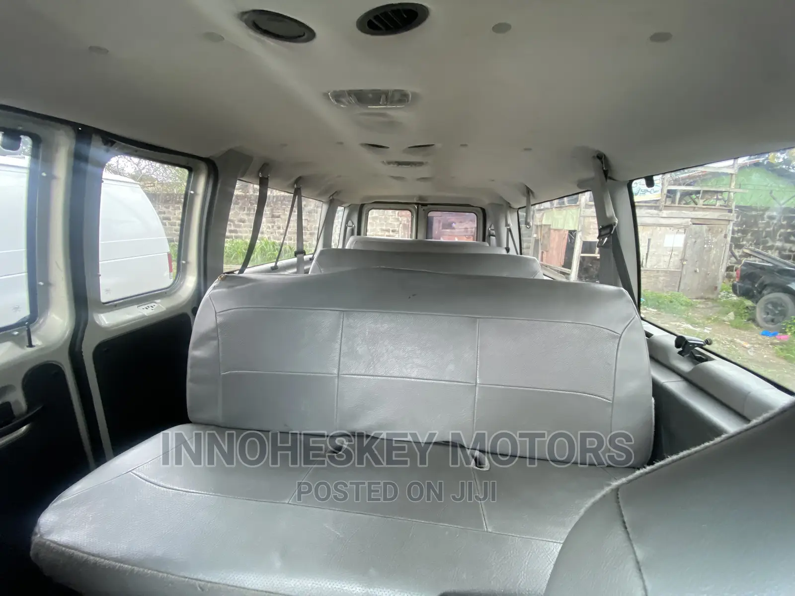 Ford E350 2006 White