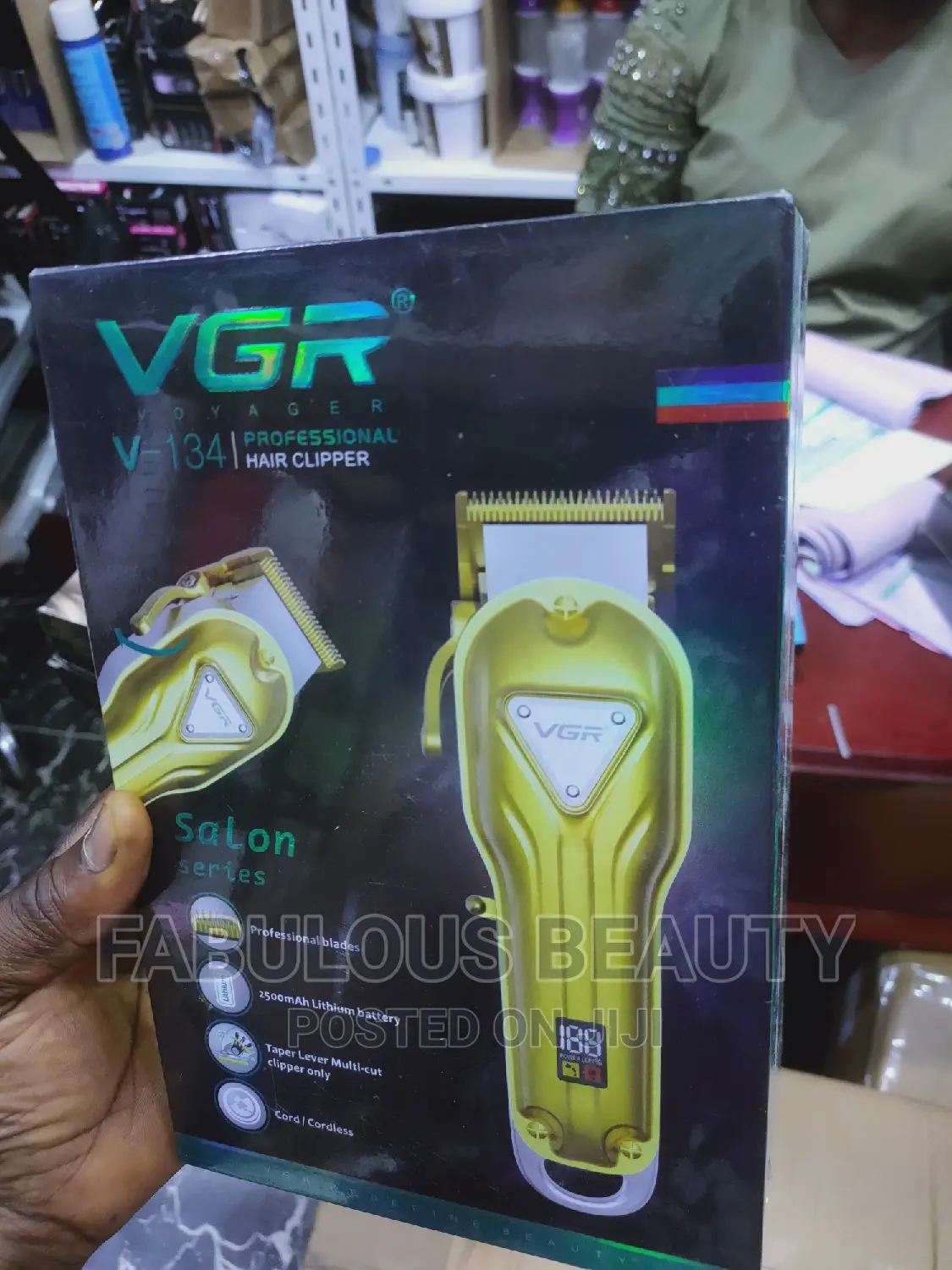 VGR v-140 Hair Clipper for Men, Gold .