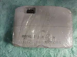 London Used (BENQ) Projector With 2 HDMI Ports