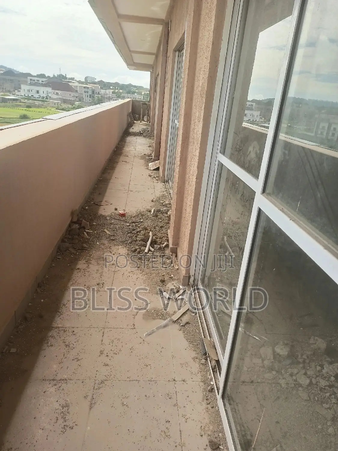 Hot Sale, Very Strategic Located Complex for Sale in Mabuchi