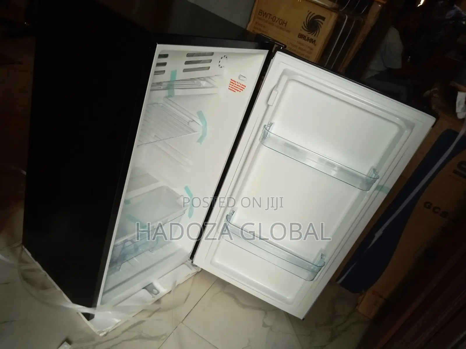 Efficient Royal 90L Refrigerator RBC-100