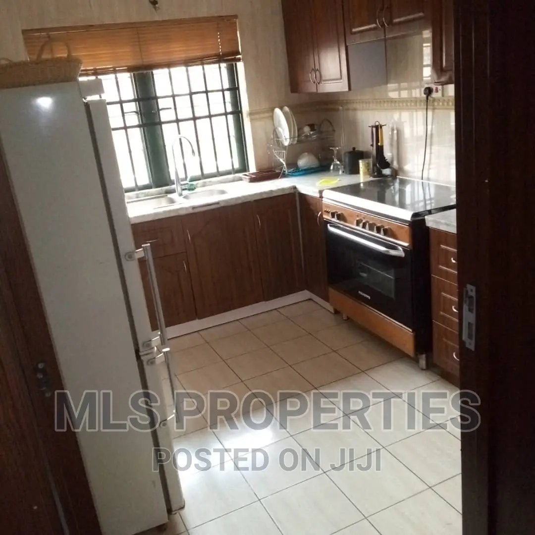 4 Bed Rooms Short Let
