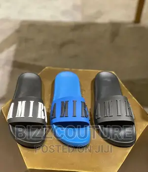 Original GUCCI Rubber Slides Available in Store