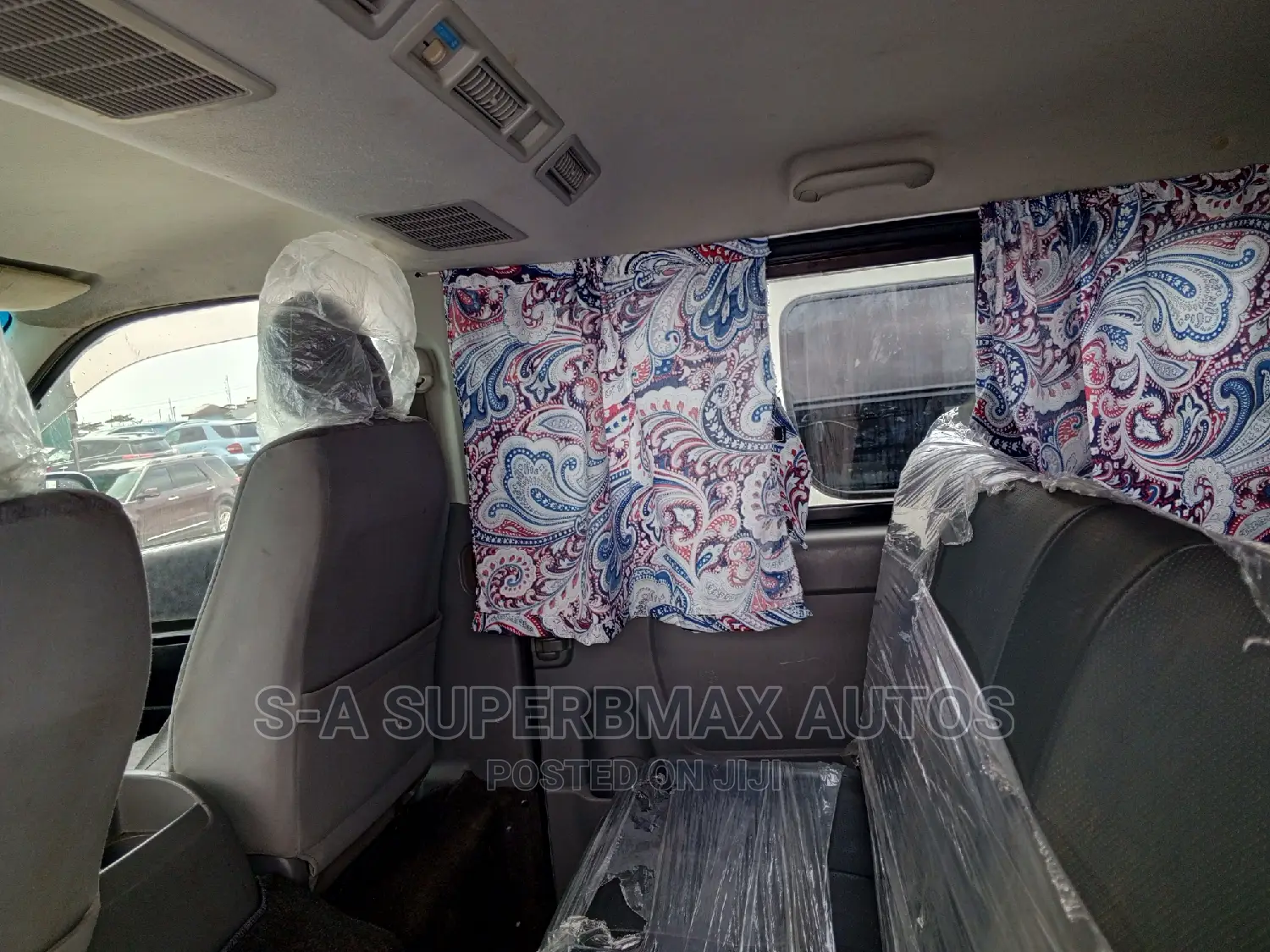 Toyota HiAce 2013 Silver