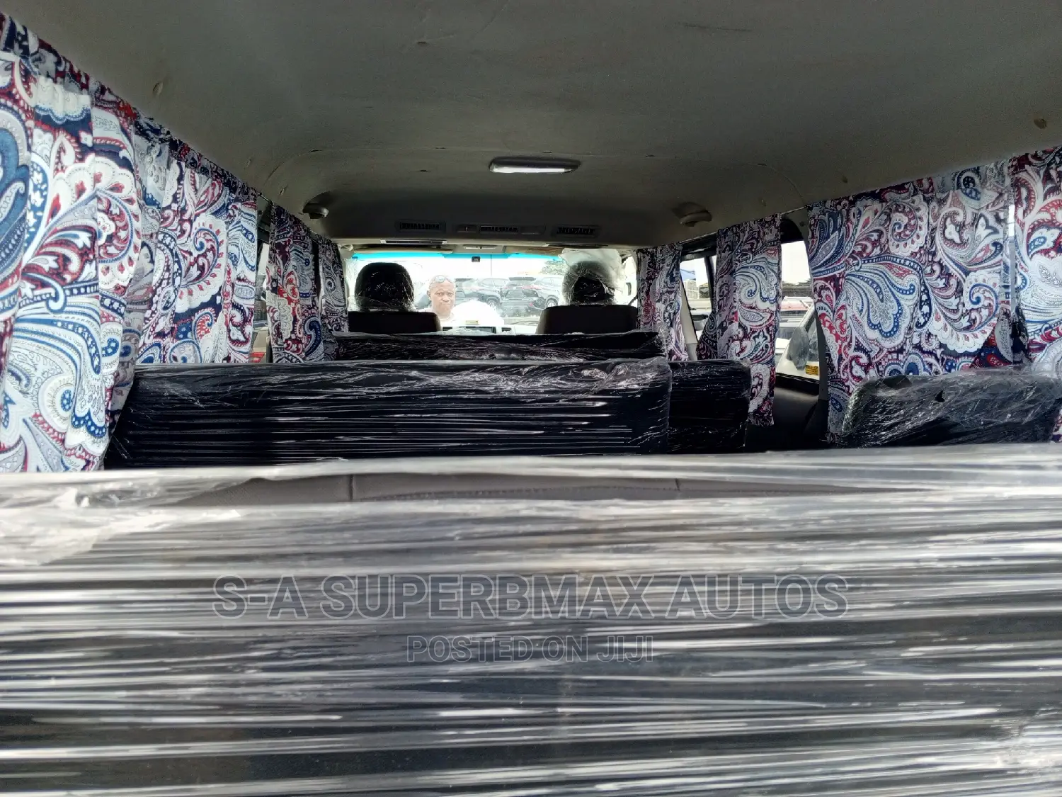 Toyota HiAce 2013 Silver
