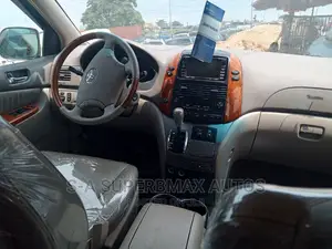 Toyota Sienna XLE Limited 2007 Gold