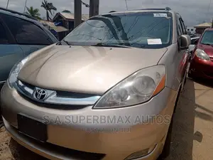Toyota Sienna XLE Limited 2007 Gold