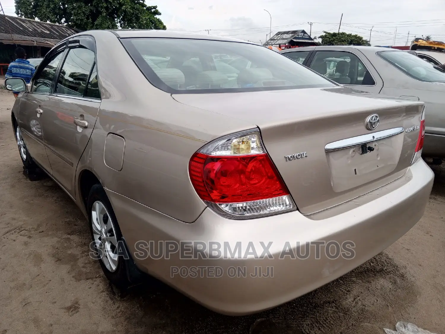 Toyota Camry 2005 Gold