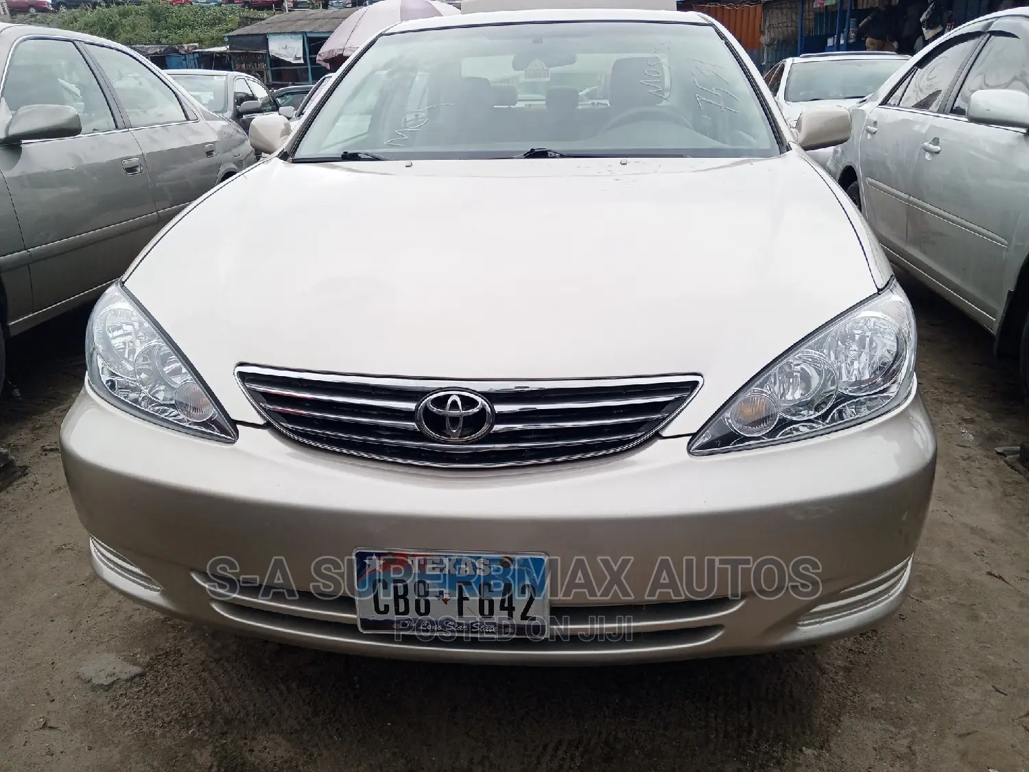 Toyota Camry 2005 Gold