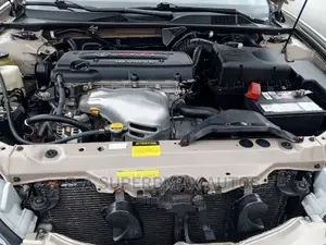 Toyota Camry 2005 Gold