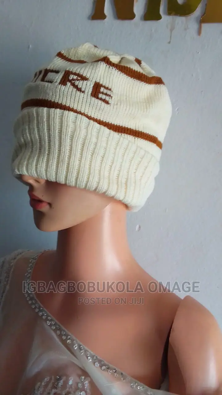 Knitting Machine and Accessories