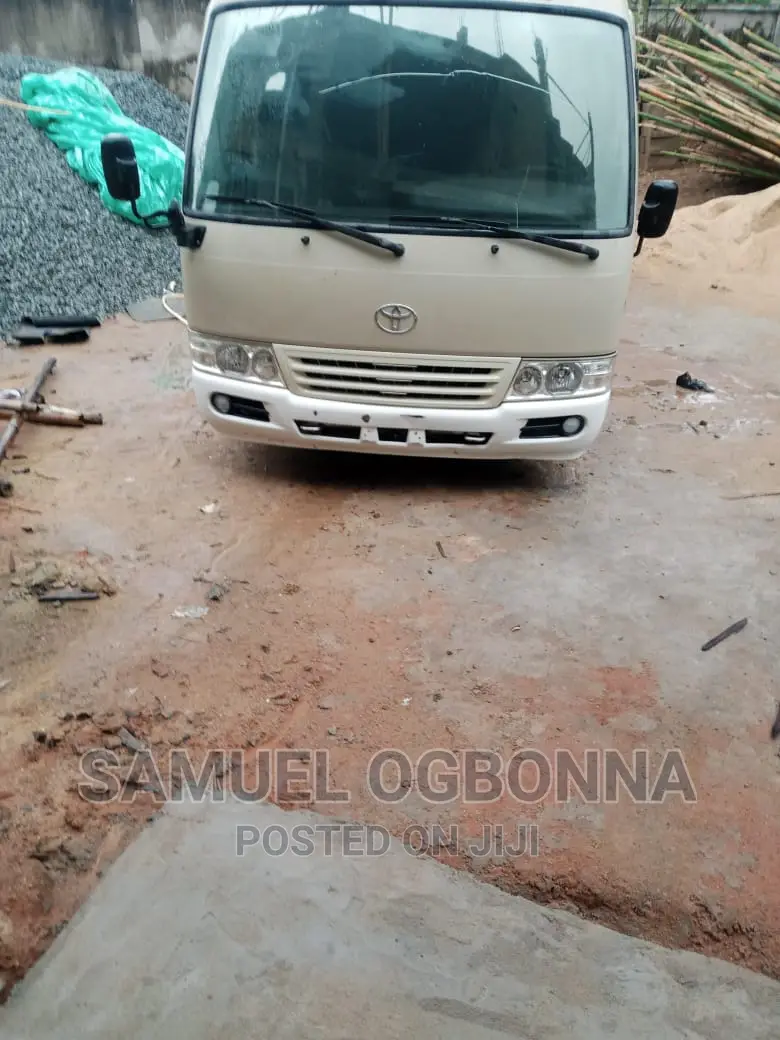 Toyota Coaster 2014 White