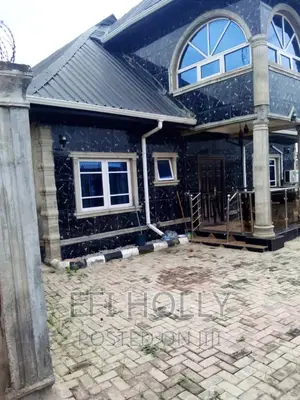 Am a Professional House Painter and Interior Deco